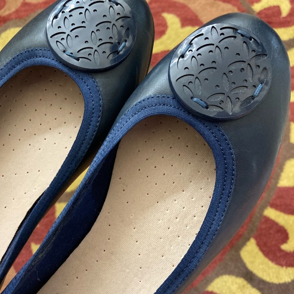 Collection by Clarks Gracelin Lola Leather Ballet Flat size 8 - Picture 7 of 8